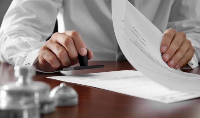 trách nhiệm bên mua trong hợp đồng đấu giá