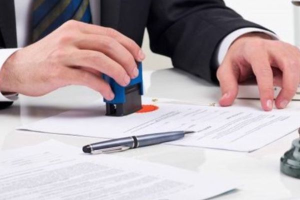 Người chưa đủ 18 tuổi