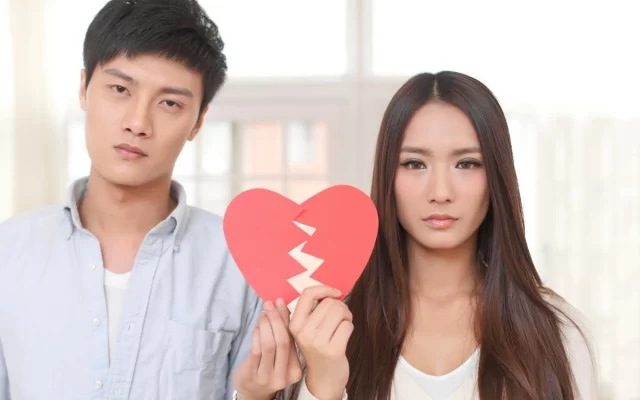 Luật sư ly hôn
