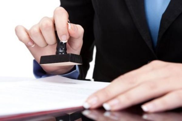 Công chứng hợp đồng chuyển nhượng nhà ở