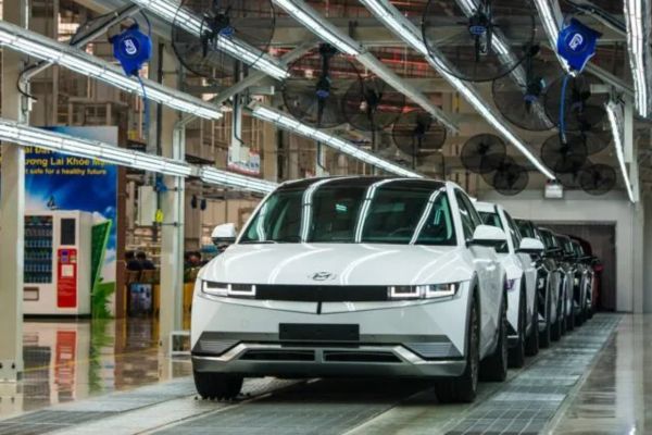 Quy định về thuế trước bạ khi mua xe ô tô