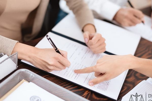 Công chứng thỏa thuận về việc thanh toán nợ chung của vợ chồng